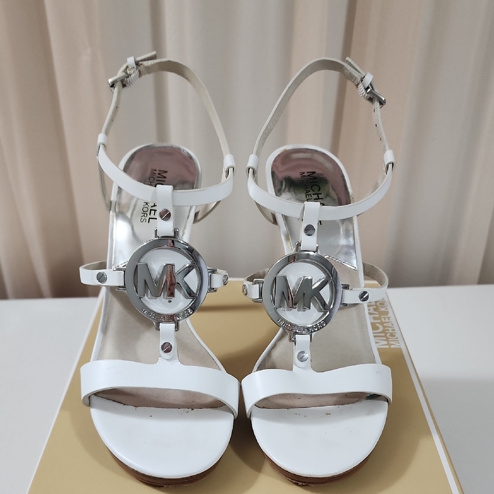 Michael Kors Melodie White T-Strap Sandals